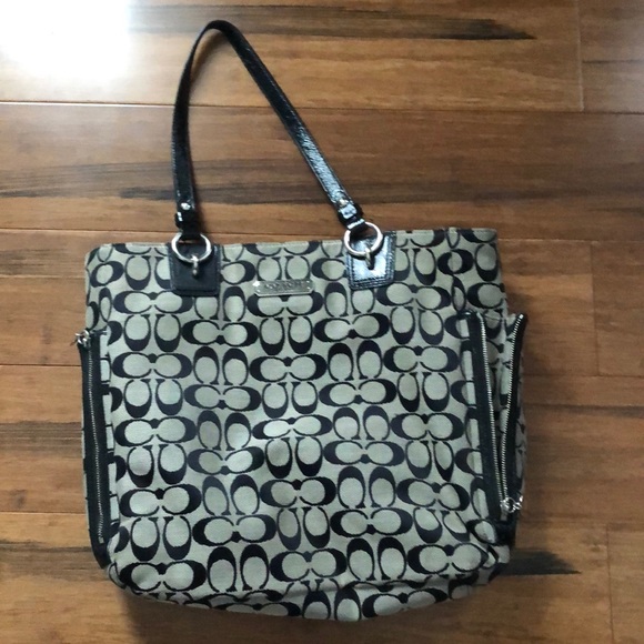 Coach Bag - Picture 2 of 5